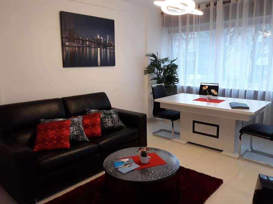 Beautiful Appartment In Rouen Esterno foto